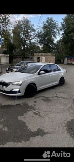 Skoda Rapid 1.6 МТ, 2021, 150 000 км