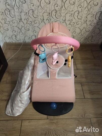 Шезлонг для новорождённых