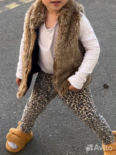 Жилет zara + сандали happy baby