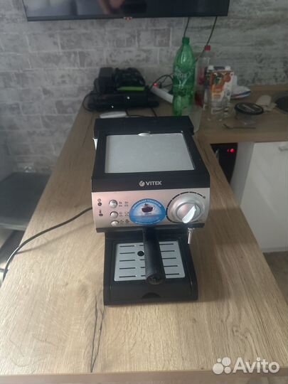 Кофеварка рожковая vitek с капучинатором