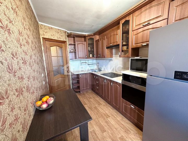 3-к. квартира, 67,4 м², 8/10 эт.