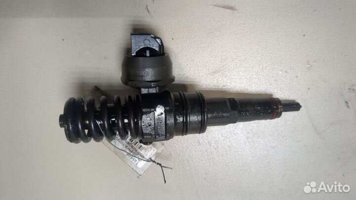 Форсунка топливная Volkswagen Golf 5, 2006