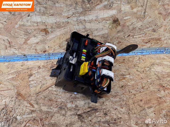 Блок предохранителей передний Peugeot 207 рест