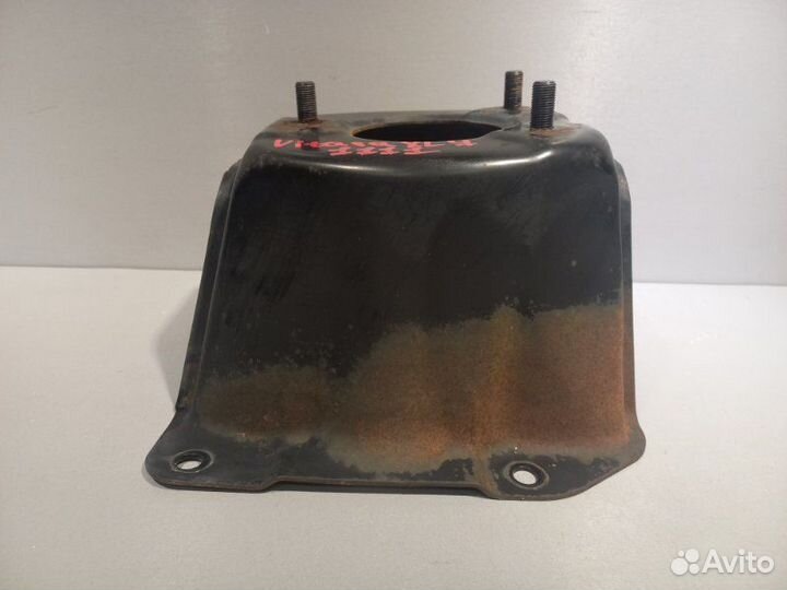 Кронштейн запасного колеса Suzuki Grand Vitara Xl7