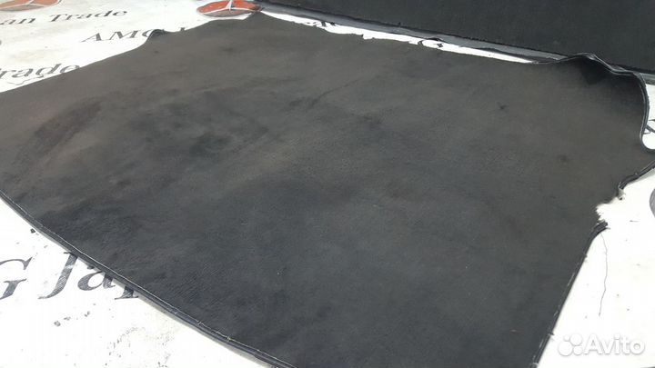 Обшивка багажника на Mercedes-Benz W126