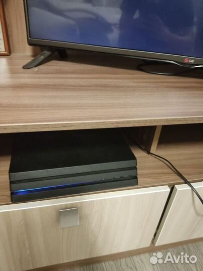 Sony playstation 4 PS4 pro 1tb