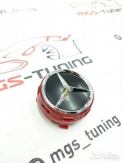 Колпачок в ступицу бочка красный Mercedes