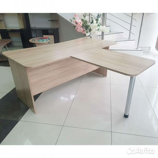 Стол для руководителя С-002 (цвета)