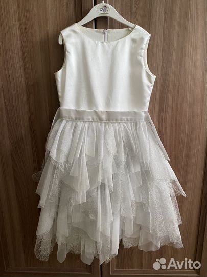 Платье праздничное 128