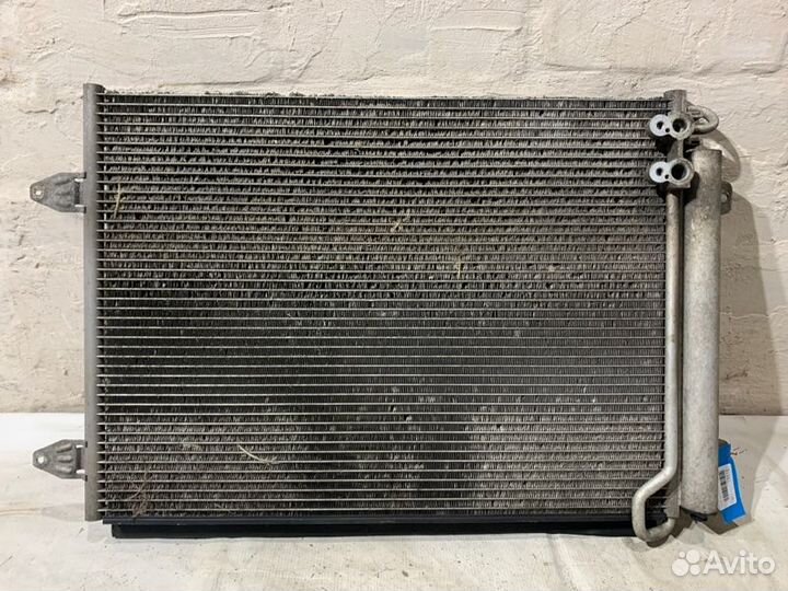 Радиатор кондиционера (конденсер) Volkswagen