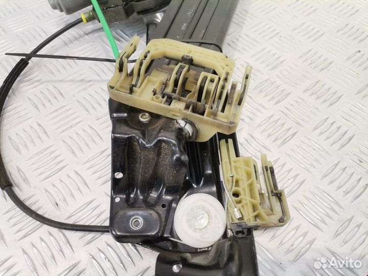 Стеклоподъемник передний правый BMW 5 F07/F10/F11
