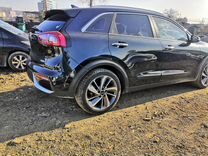 Kia Niro 1.6 AMT, 2018, 35 000 км, с пробегом, цена 2 100 000 руб.