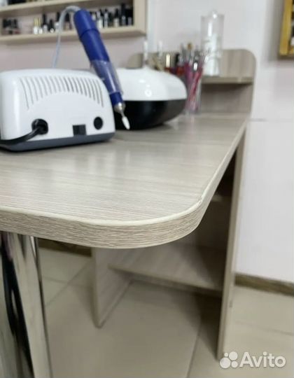 Стол для маникюра бу