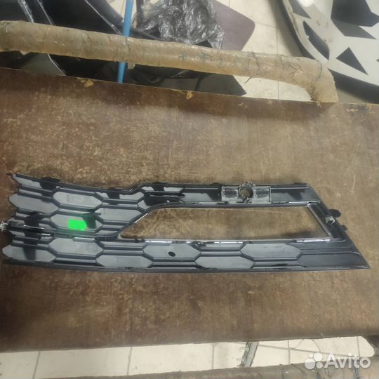 Решетка пер прав хром Skoda Octavia A8 Ориг