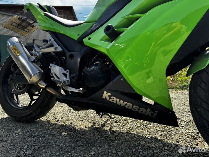 Kawasaki Ninja 300B