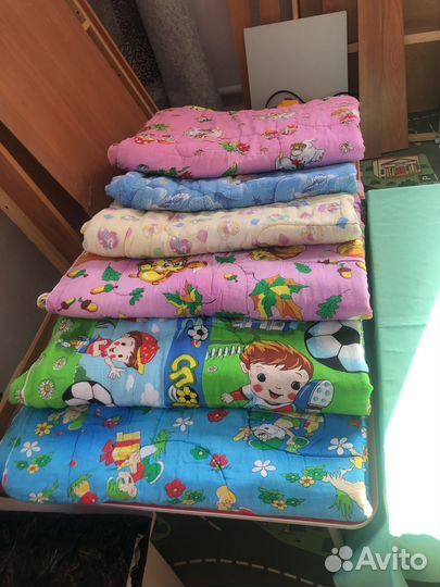 Подушка детская, одеяла
