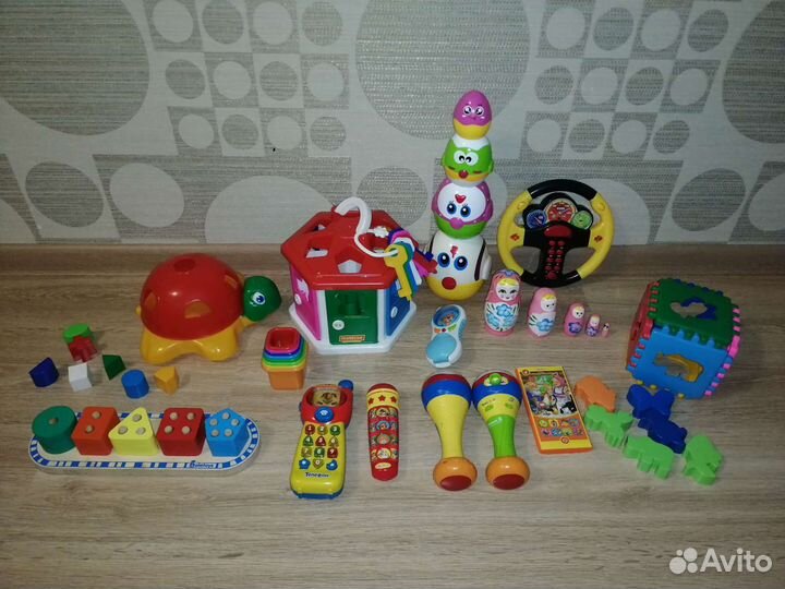 Развивающие игрушки пакетом