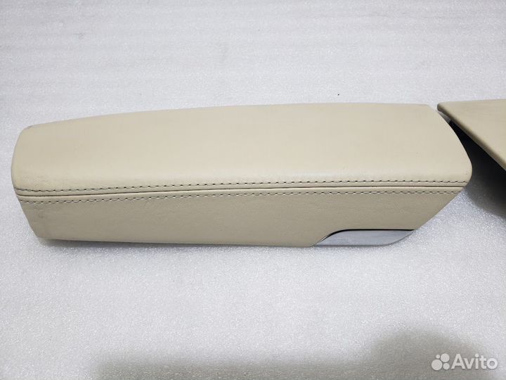 Бардачок двери салона Audi A8 D4 передний