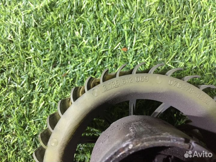 Моторчик отопителя Audi 100