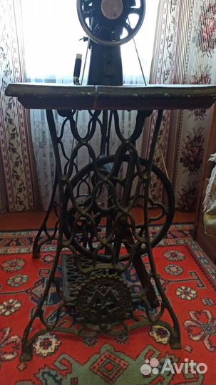 Швейная машинка