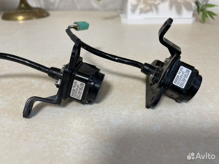 Камера зеркала Land Cruiser