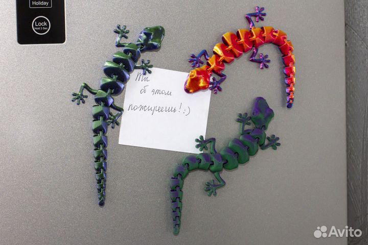 Подвижная ящерица (геккон) магнит на холодильник