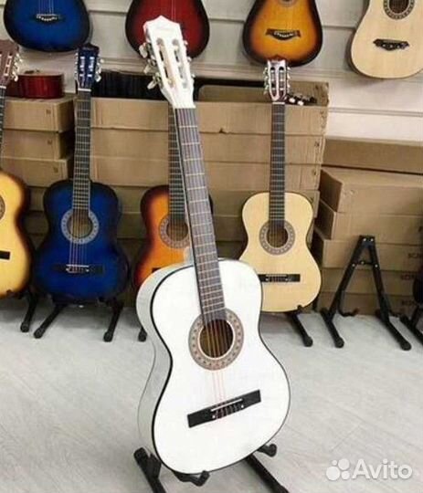 Гитара классическая Веluсci для начинающих