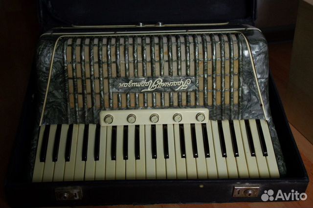 Аккордеон Красный Партизан