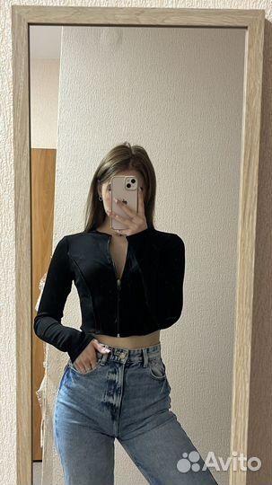 Кофта на замке