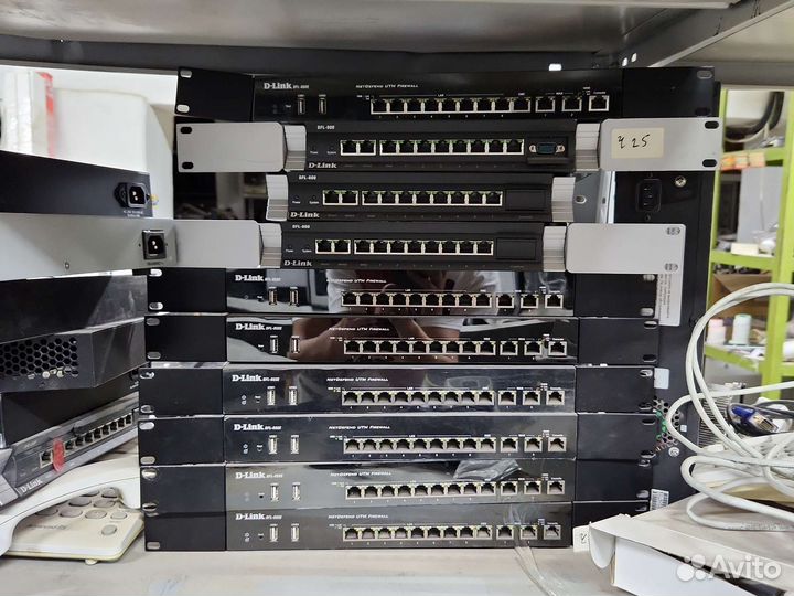 D-Link DFL-800 & D-Link DFL-860E