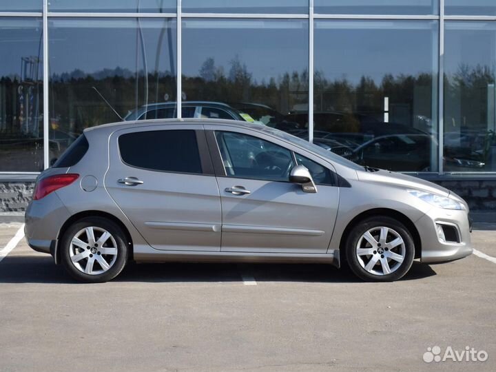 Peugeot 308 1.6 AT, 2011, 157 860 км