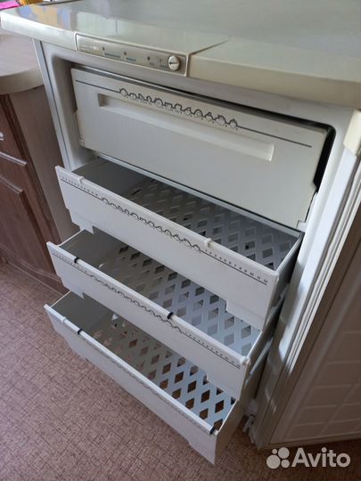 Морозильная камера Бирюса-14С, 95 литров