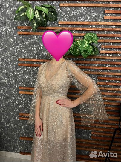 Вечернее платье