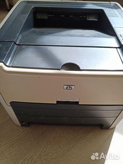 Принтер лазерный hp