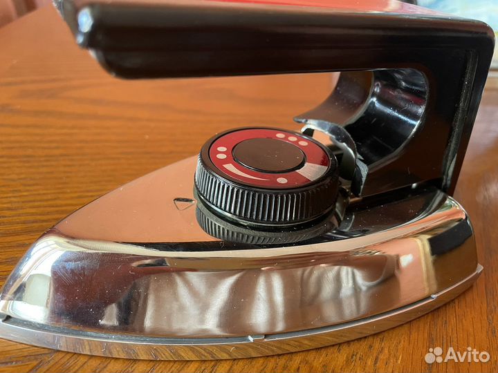 Утюг малогабаритный