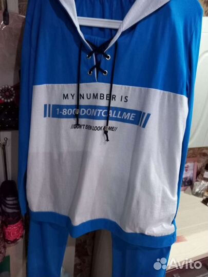 Спортивный костюм женский