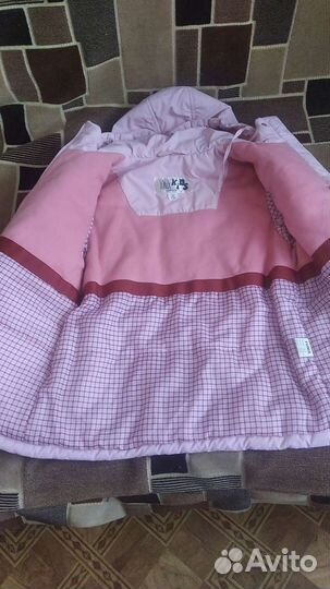 Продам куртку для девочки, рост 128