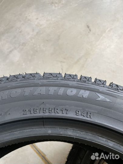 Kapsen IceMax RW501 215/55 R17 94H