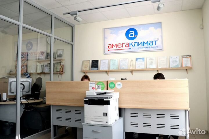 Современный электрокамин портал+очаг белый/черный