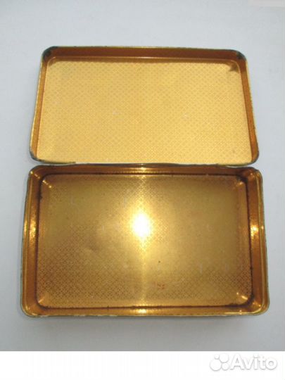 Жестяная коробка. 