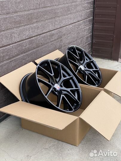 Литые Диски R19 5*114.3 HRE P101 FB