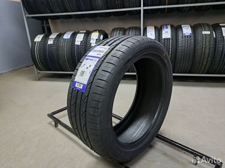 Fortune FSR702 245/45 R18