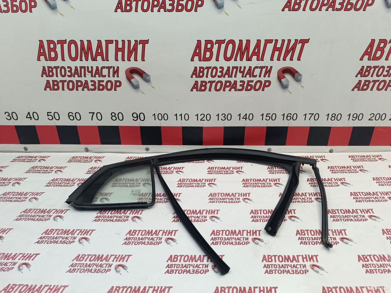 Форточка задняя правая уплотнитель Omoda S5