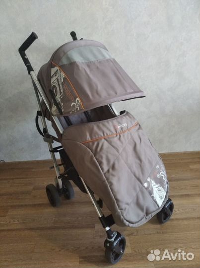 Прогулочная коляска трость