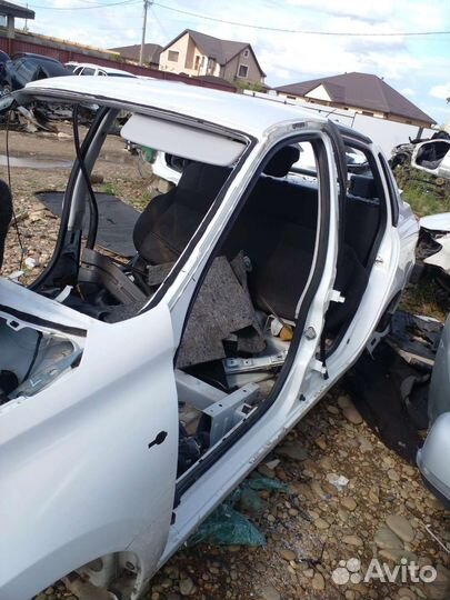 Задняя часть с крышей Датсун Он До