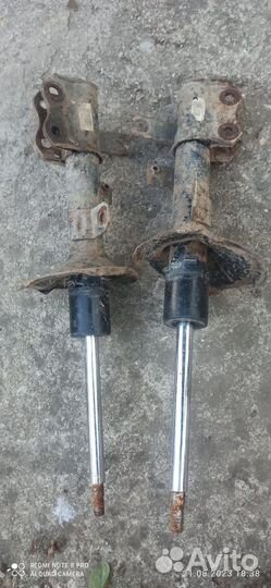 Стойки Gelly Emgrand EC7