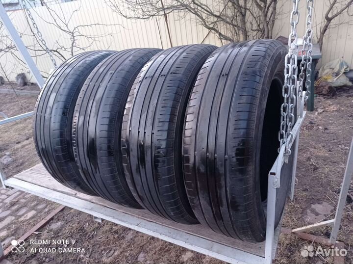 Yokohama BluEarth E52 215/65 R17
