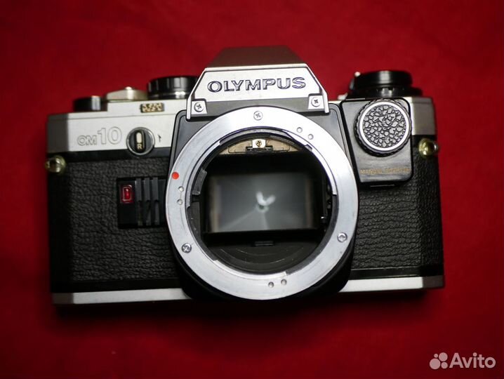 Шикарный olympus OM10 с адаптером выдержек