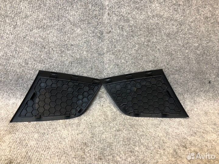 Крышка динамика передняя Audi A4 B8 cjeb 2015