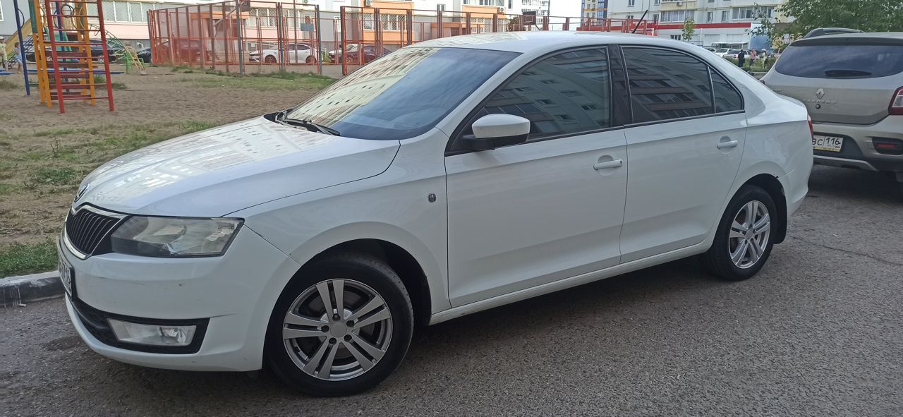 Skoda Rapid: фото владельца